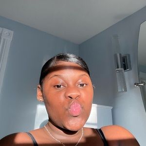 Meet your Posher, Janhiya